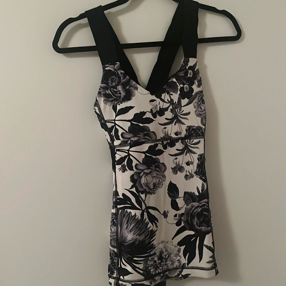 Lululemon shirt